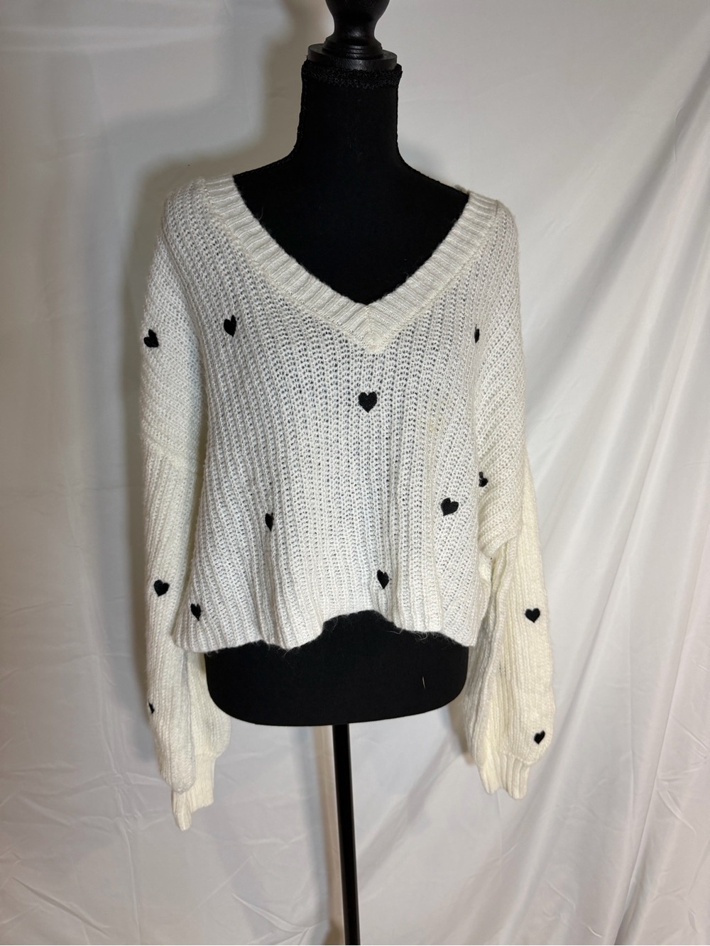 miami Ivory V-Neck Sweater with Black Heart Motif